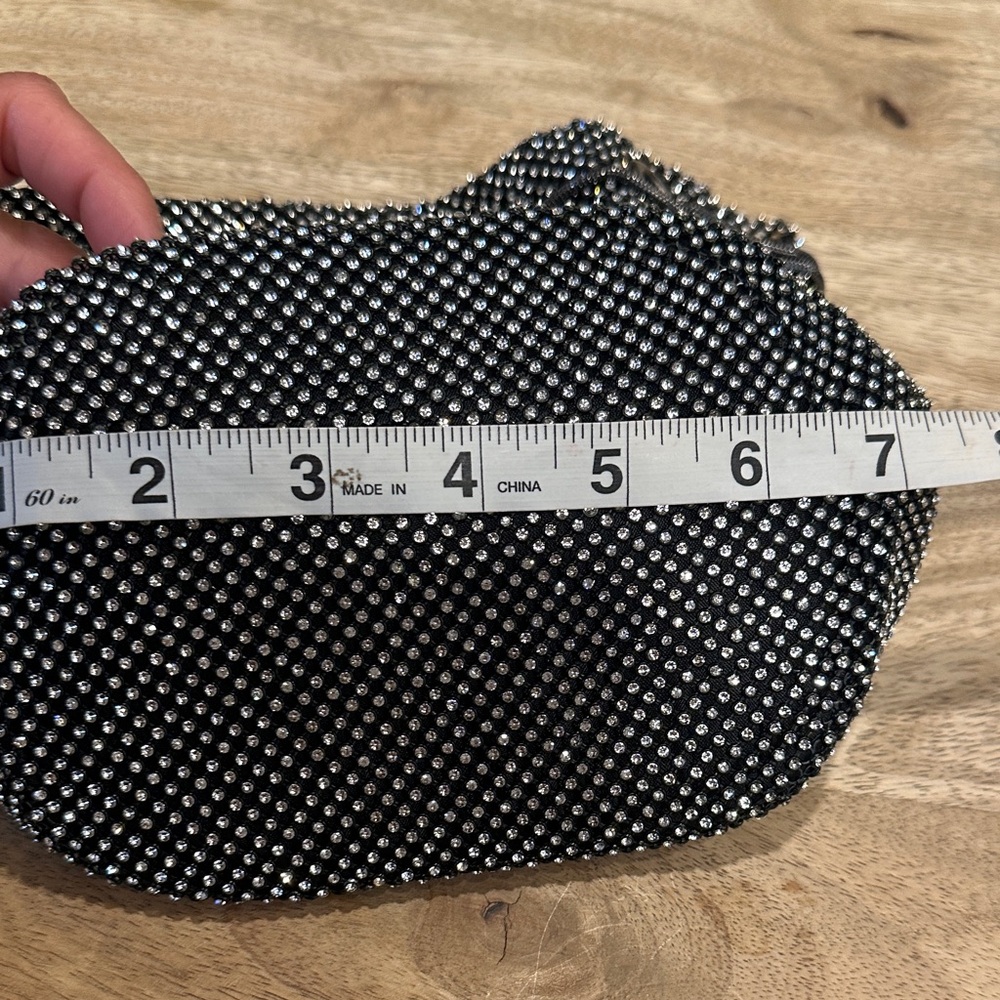 La Regale Black and White Mini Drawstring Bag - Picture 9 of 13